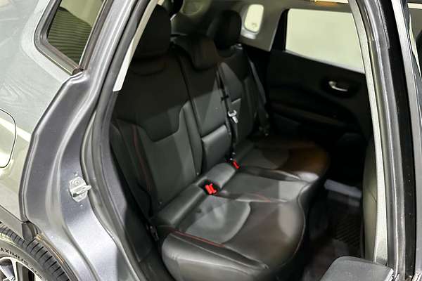 2021 Jeep Compass Trailhawk M6