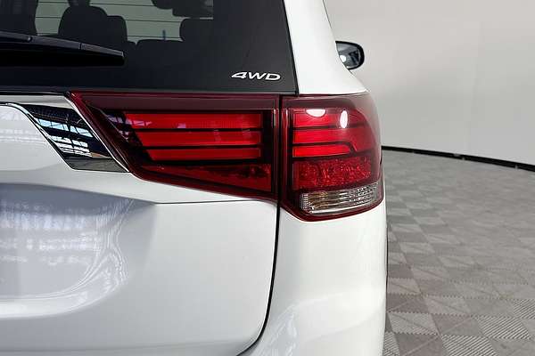 2020 Mitsubishi Outlander LS ZL