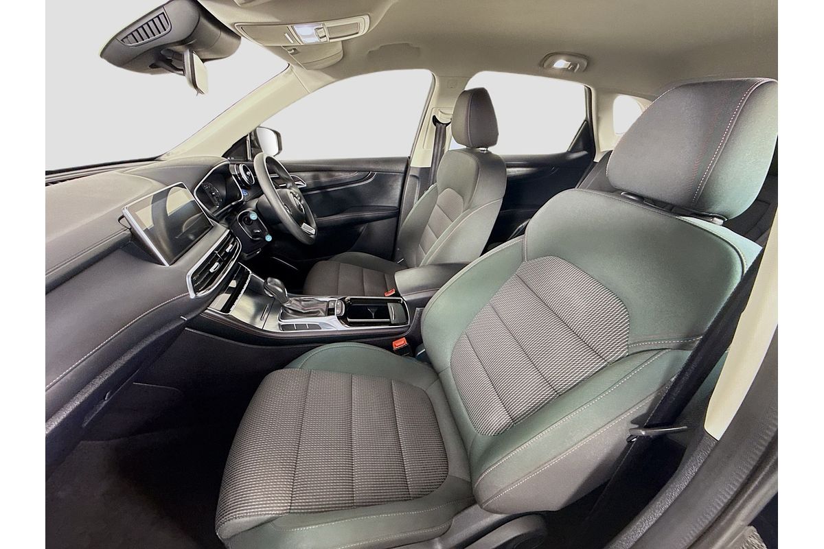 2022 MG HS Core SAS23