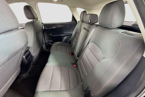 2022 MG HS Core SAS23