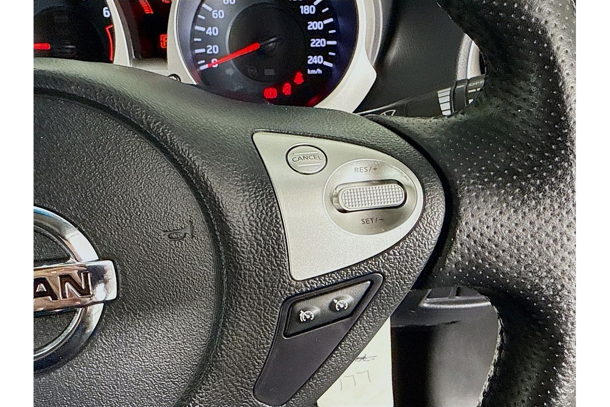 2013 Nissan JUKE ST F15