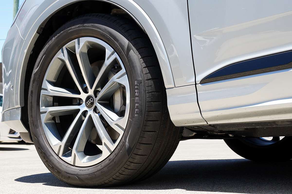2024 Audi Q7 45 TFSI 4M