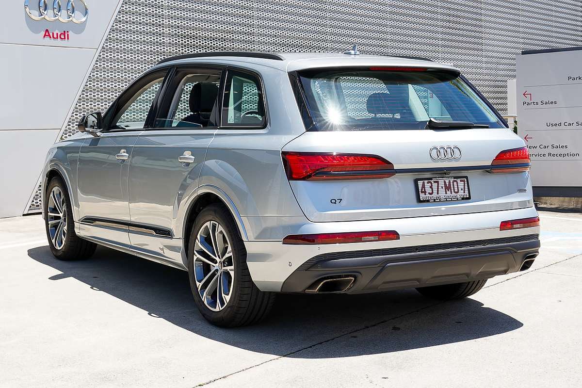 2024 Audi Q7 45 TFSI 4M