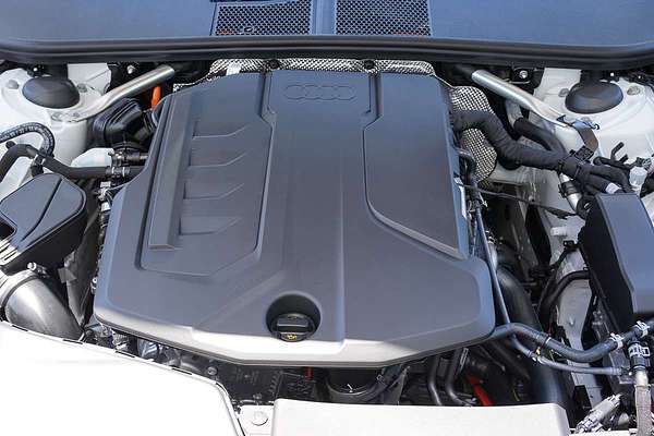 2025 Audi A5 e-hybrid S-Line B10