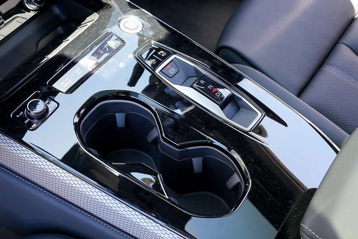 2025 Audi A5 e-hybrid S-Line B10