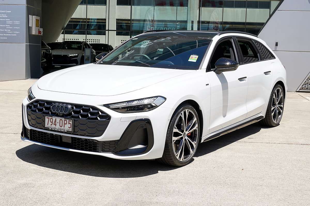 2025 Audi A5 e-hybrid S-Line B10