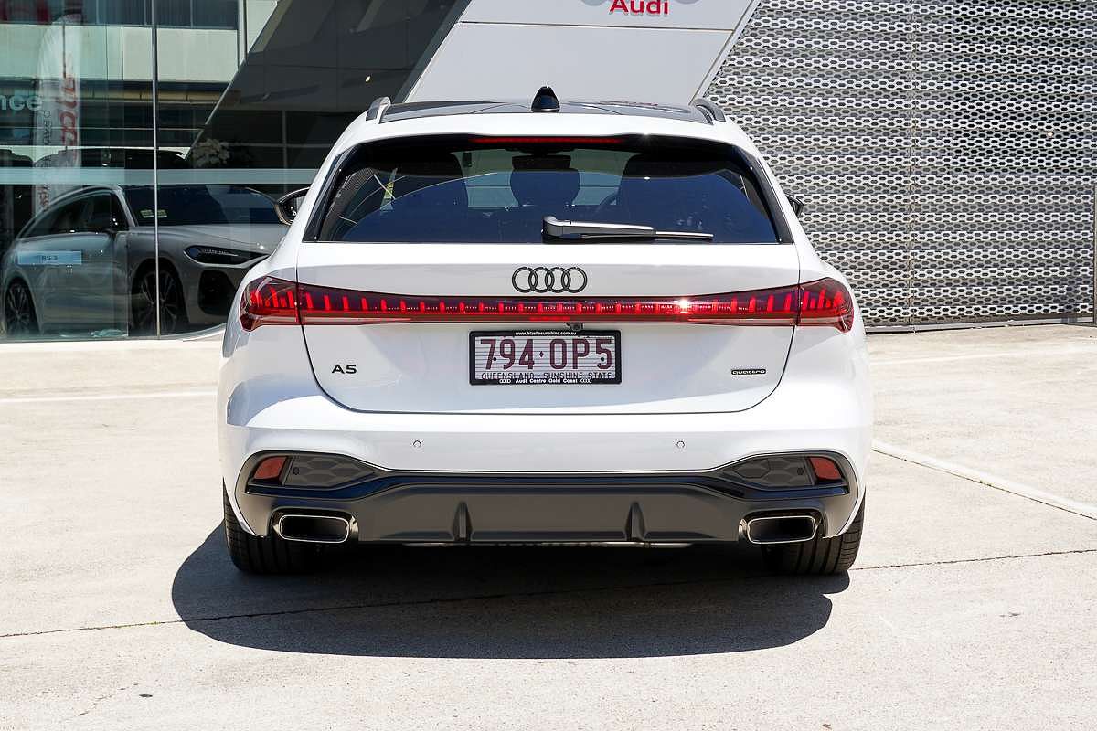 2025 Audi A5 e-hybrid S-Line B10