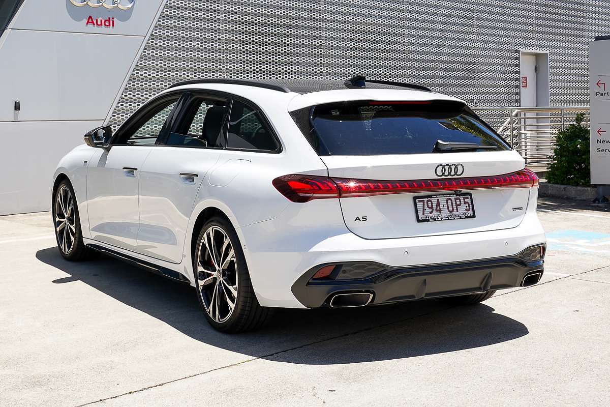 2025 Audi A5 e-hybrid S-Line B10