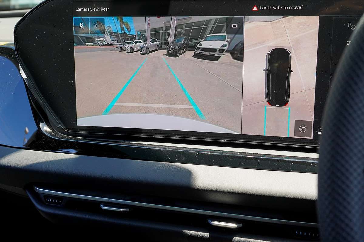 2025 Audi A5 e-hybrid S-Line B10