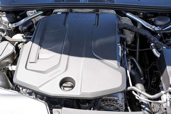 2025 Audi A5 TFSI 150kW S line B10