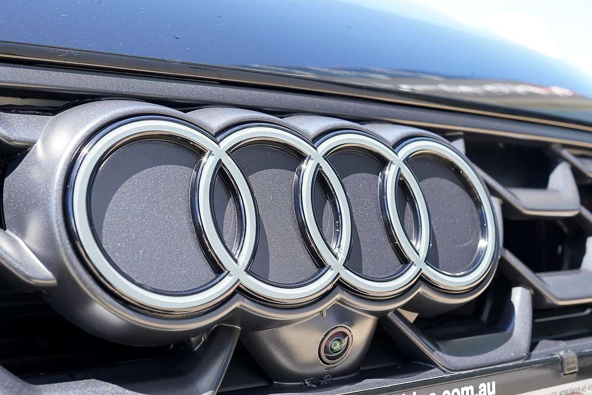 2025 Audi A5 TFSI 150kW S line B10