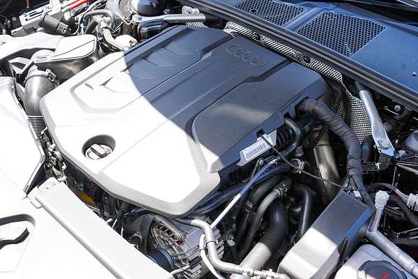 2025 Audi A5 TFSI 150kW S line B10