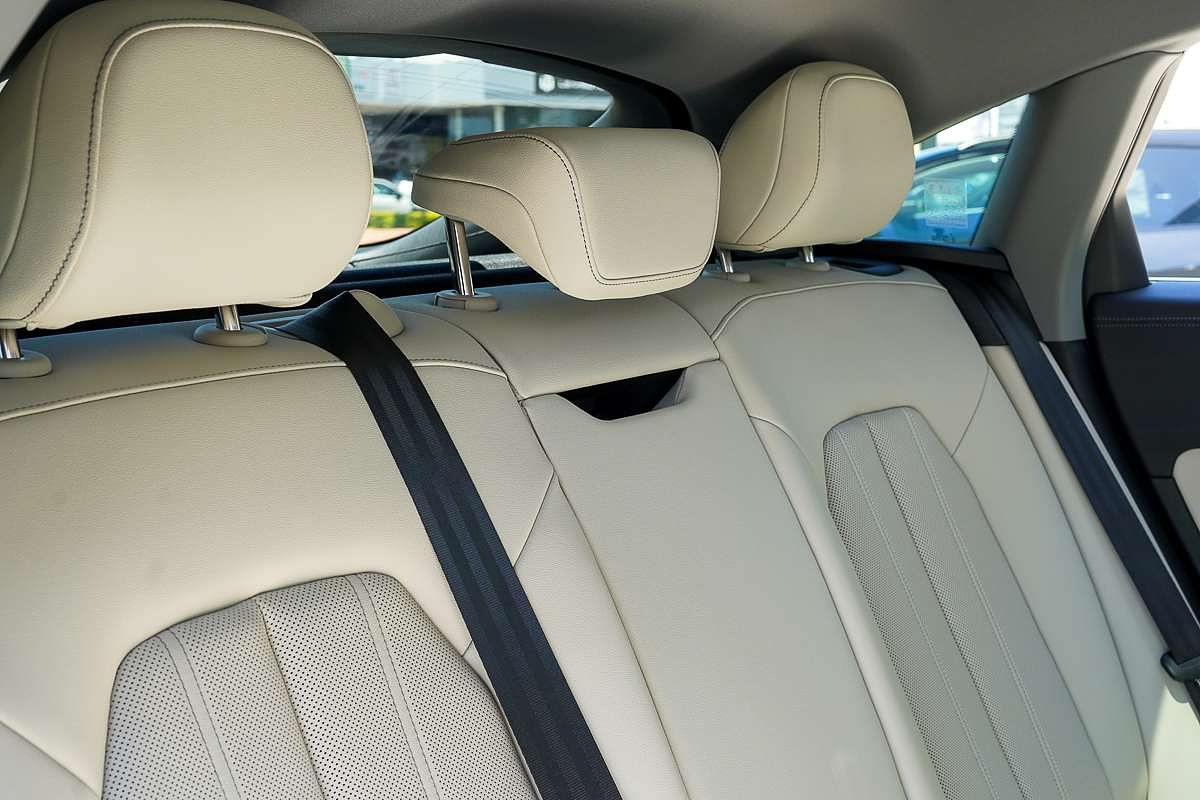 2025 Audi A5 TFSI 150kW S line B10