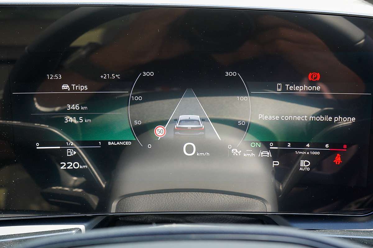 2025 Audi A5 TFSI 150kW S line B10