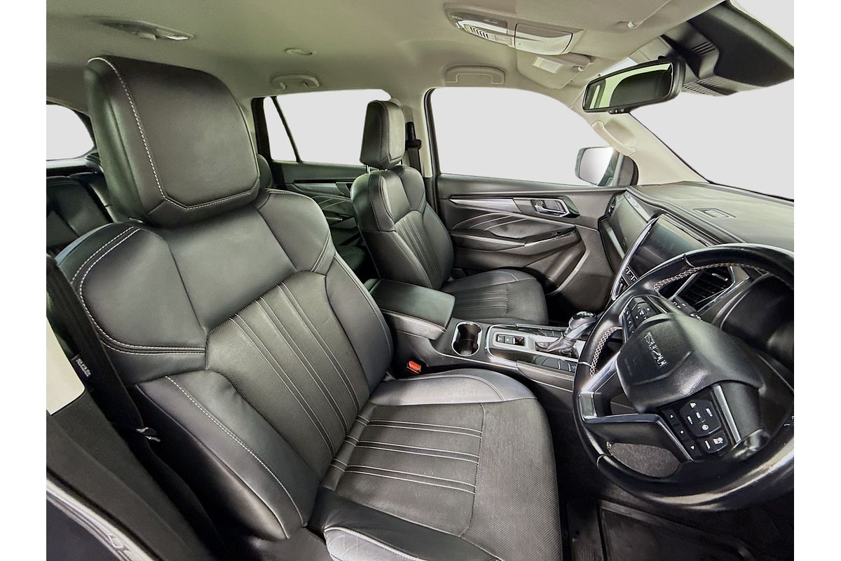 2022 Isuzu MU-X LS-T
