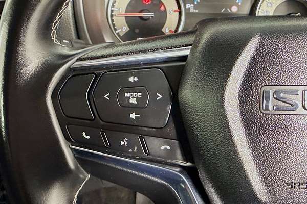 2022 Isuzu MU-X LS-T