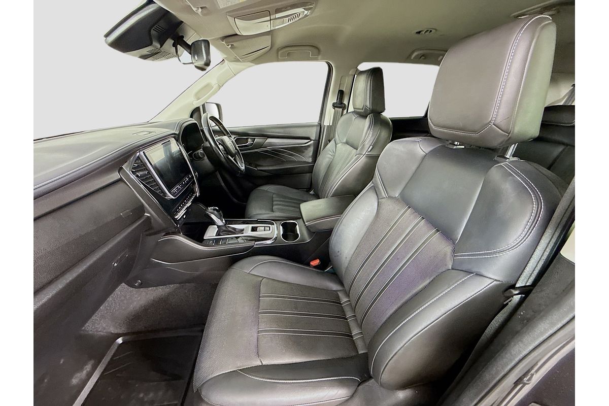 2022 Isuzu MU-X LS-T