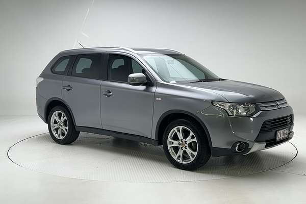 2014 Mitsubishi Outlander ES ZJ
