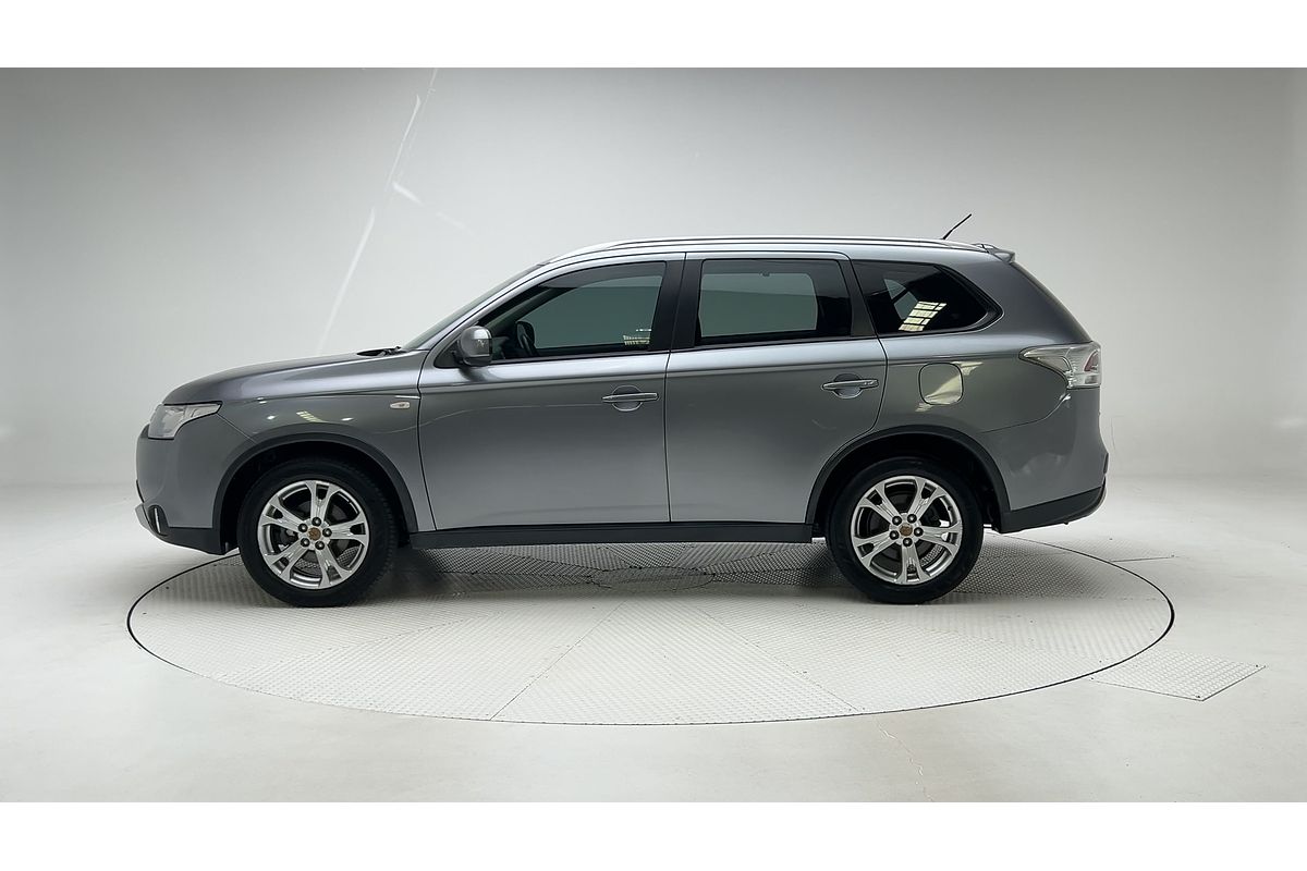 2014 Mitsubishi Outlander ES ZJ