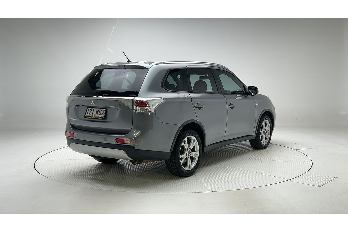 2014 Mitsubishi Outlander ES ZJ