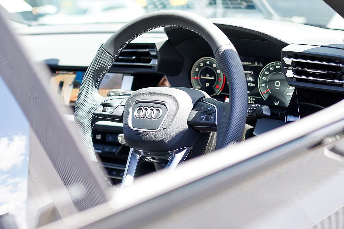 2025 Audi A3 35 TFSI S line GY