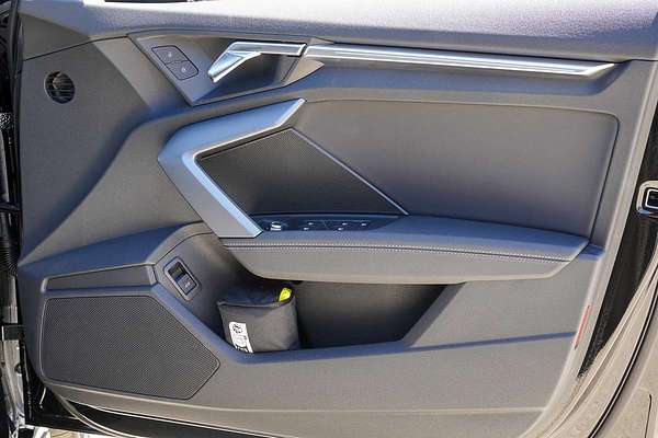 2025 Audi A3 35 TFSI S line GY