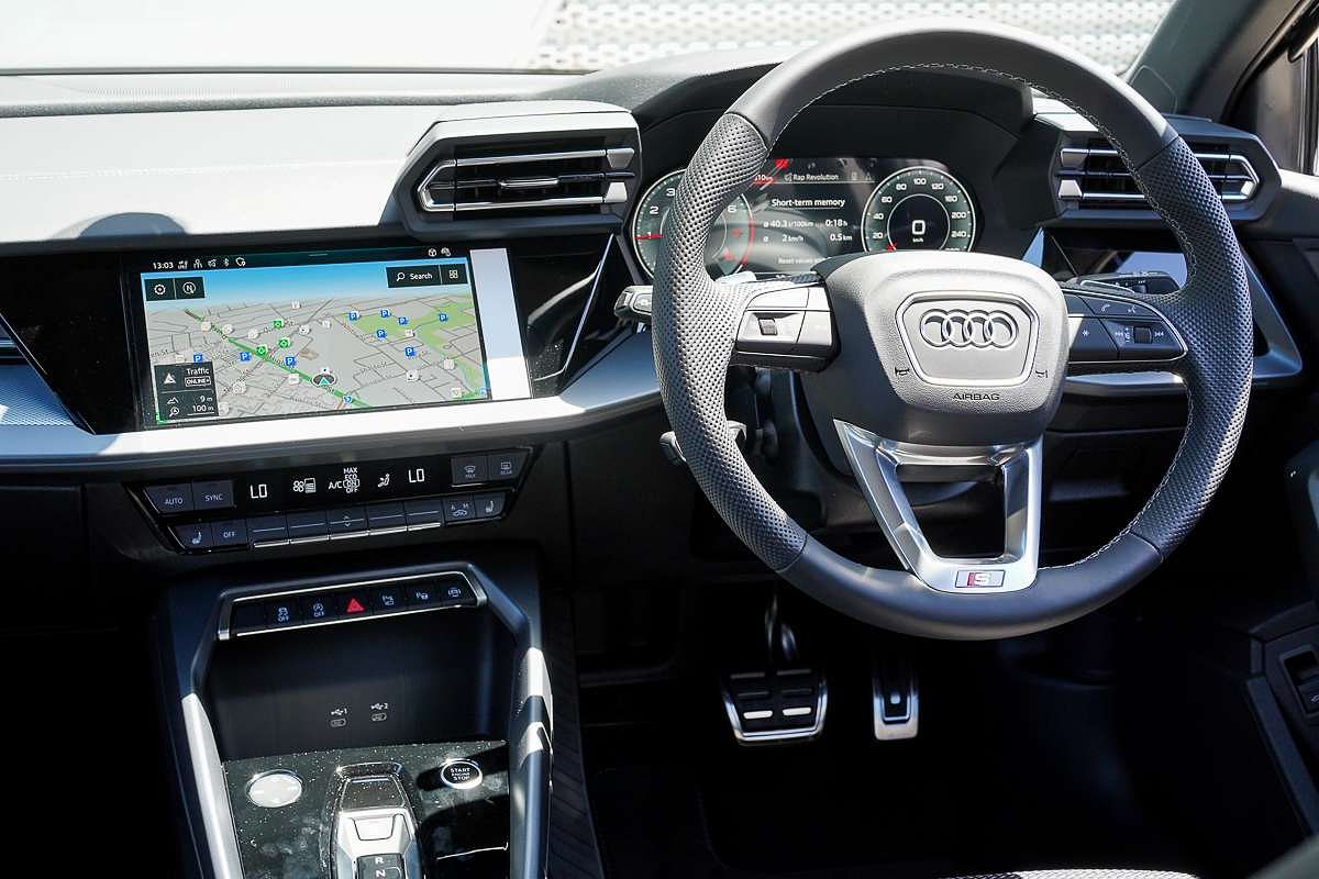 2025 Audi A3 35 TFSI S line GY