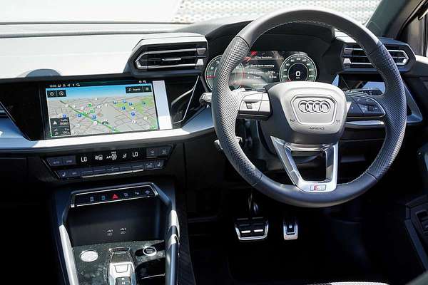 2025 Audi A3 35 TFSI S line GY