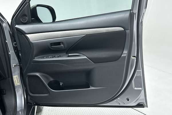 2014 Mitsubishi Outlander ES ZJ