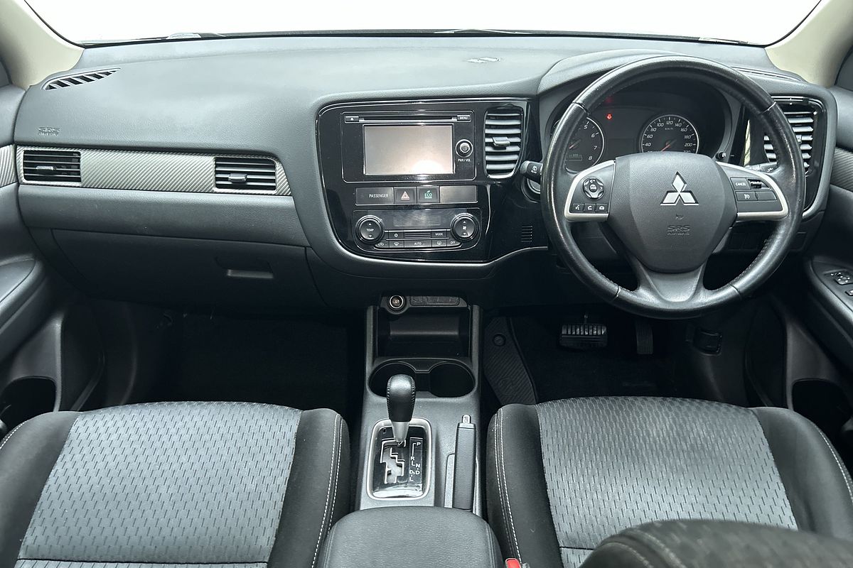 2014 Mitsubishi Outlander ES ZJ