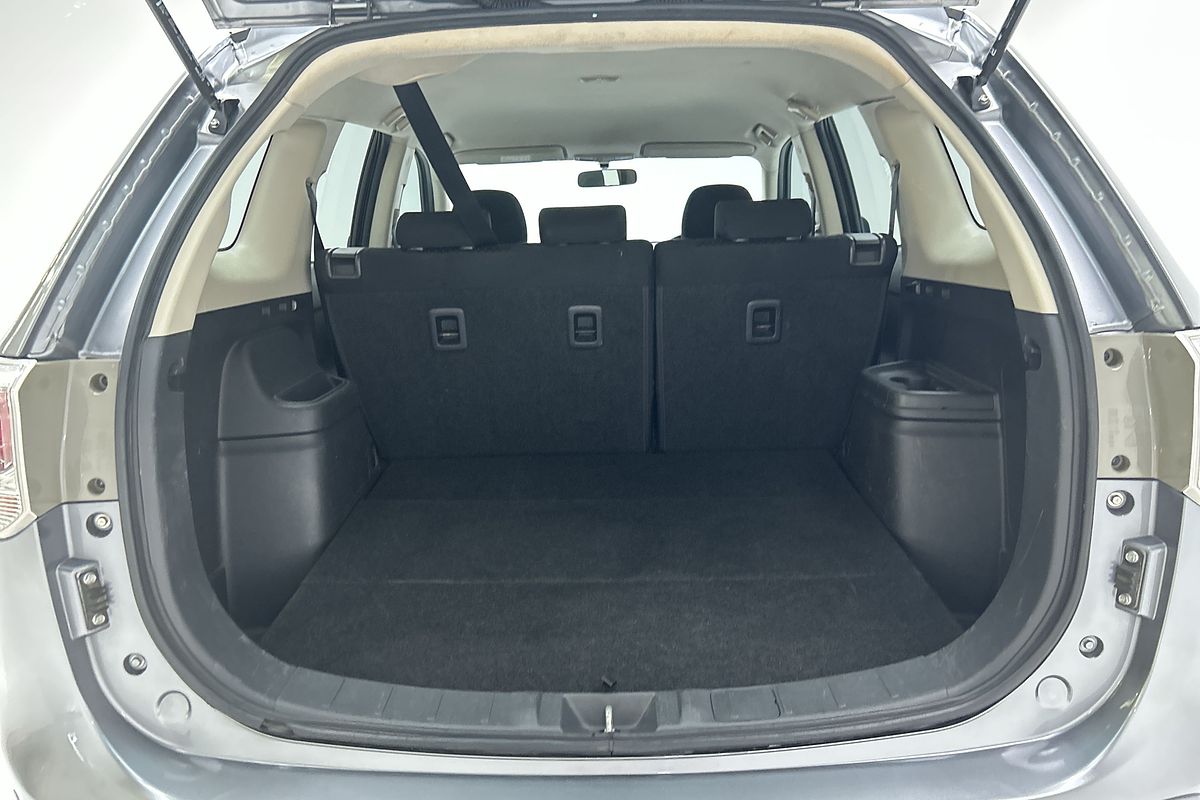 2014 Mitsubishi Outlander ES ZJ