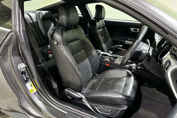 2017 Ford Mustang  FM