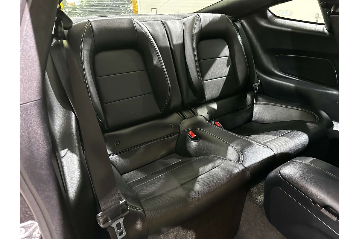 2017 Ford Mustang  FM