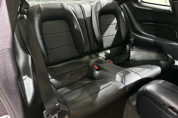 2017 Ford Mustang  FM