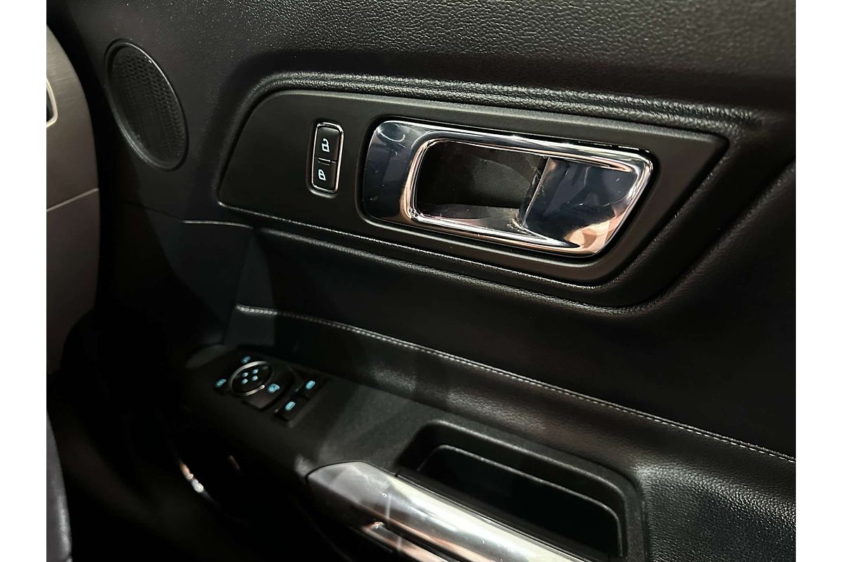 2017 Ford Mustang  FM