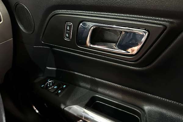 2017 Ford Mustang  FM