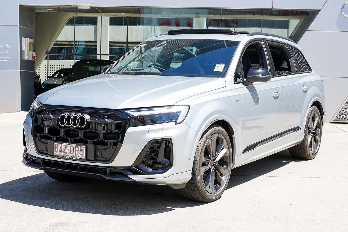2024 Audi Q7 50 TDI S line 4M
