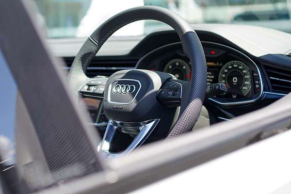 2024 Audi Q7 50 TDI S line 4M