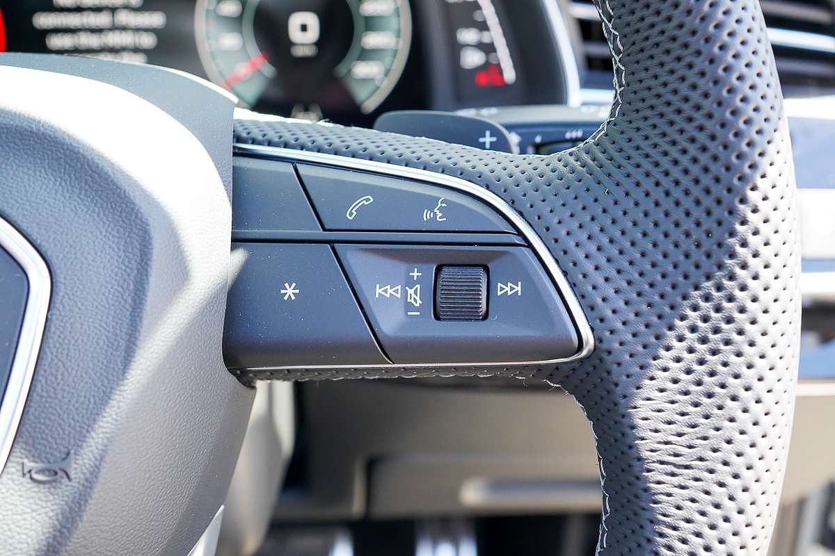 2024 Audi Q7 50 TDI S line 4M