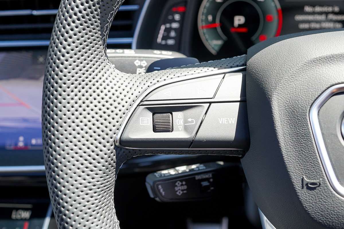 2024 Audi Q7 50 TDI S line 4M