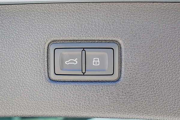 2024 Audi Q7 50 TDI S line 4M