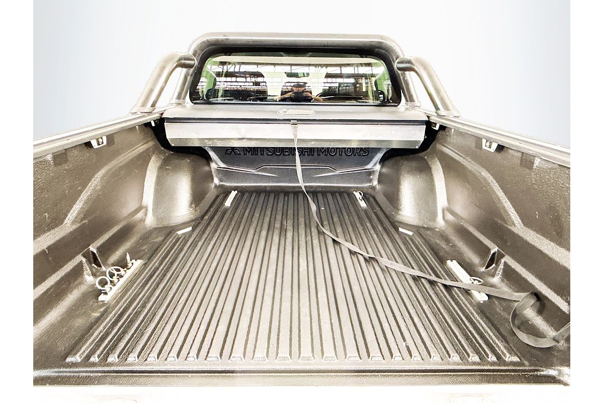 2020 Mitsubishi Triton GSR MR 4X4