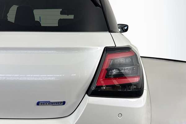 2025 Suzuki Swift Hybrid Plus UZ