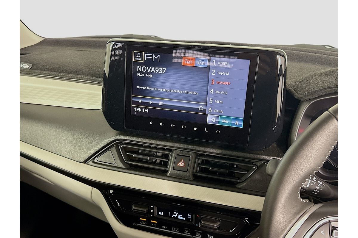 2025 Suzuki Swift Hybrid Plus UZ