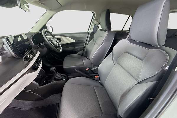 2025 Suzuki Swift Hybrid Plus UZ