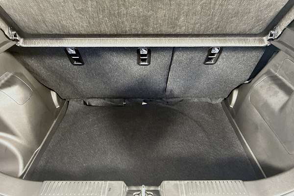 2025 Suzuki Swift Hybrid Plus UZ