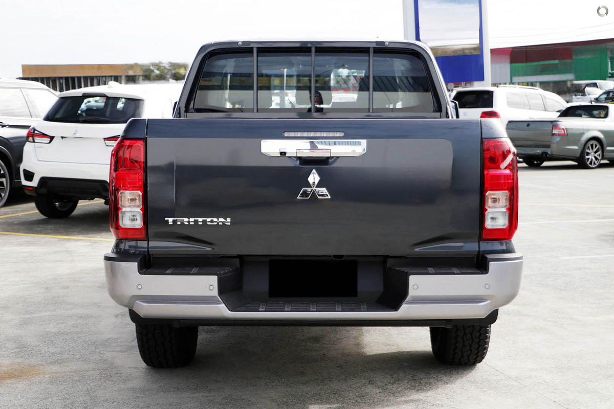 2024 Mitsubishi Triton GLX MV 4X4