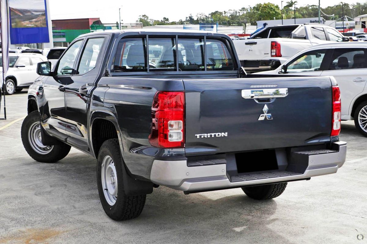 2024 Mitsubishi Triton GLX MV 4X4