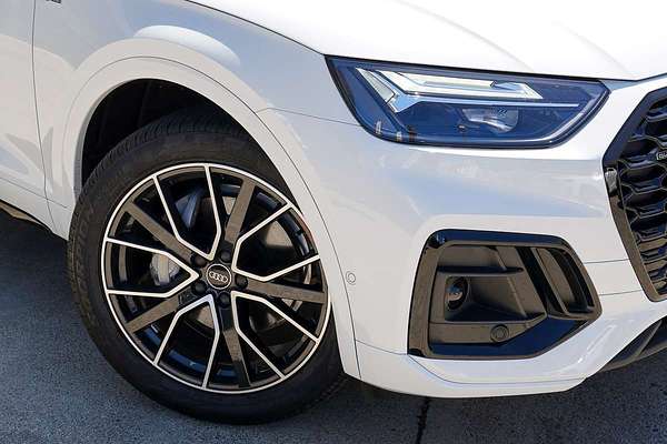2024 Audi Q5 40 TDI S line FY