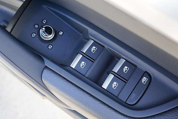 2024 Audi Q5 40 TDI S line FY